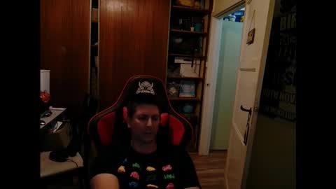 razoricau online show from September 10, 4:52 pm