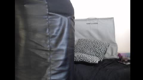 Snapshot of real_36_dd chatting on March 12, 7:04 pm Fannie online show from March 12, 7:04 pm