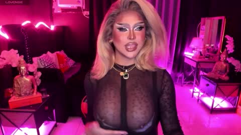 Snapshot of real_dom_phuta chatting on September 16, 10:28 am Miss Katrina De Futah Goddess of HELL online show from September 16, 10:28 am