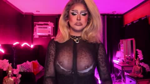 Snapshot of real_dom_phuta chatting on October 15, 1:20 am Miss Katrina De Futah Goddess of HELL online show from October 15, 1:20 am