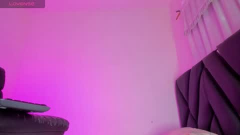 real_sweetbrina online show from February 8, 9:13 am