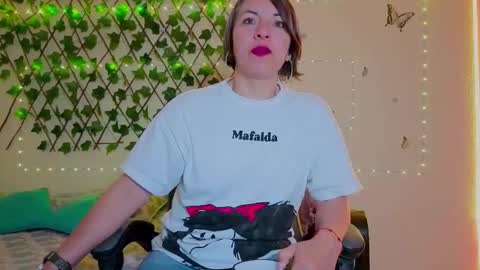 Rebbeca online show from October 30, 10:49 am