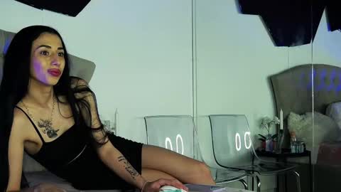 Danielle online show from February 26, 6:44 pm