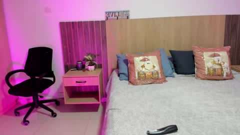 I invite you to my birthday on November 3th  online show from December 22, 7:20 pm