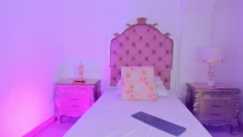 Rebeca Whatsson online show from December 19, 11:27 am