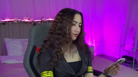 rebeckathornton online show from December 15, 9:49 am