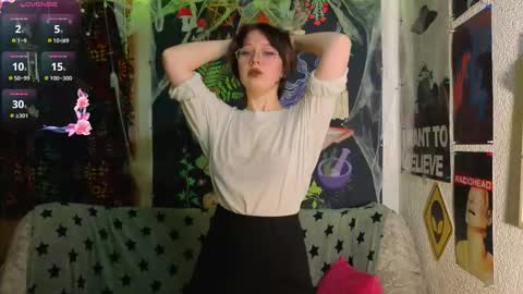 Lara online show from November 28, 9:55 pm