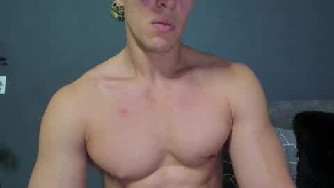 twitter REECET26 instagram RECCETAYLOR online show from March 9, 3:00 am