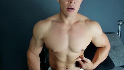 twitter REECET26 instagram RECCETAYLOR online show from October 23, 1:18 am