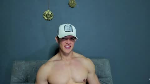 twitter REECET26 instagram RECCETAYLOR online show from April 11, 3:55 am