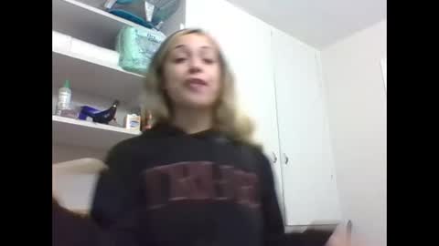 reddwaxx online show from December 19, 7:31 pm