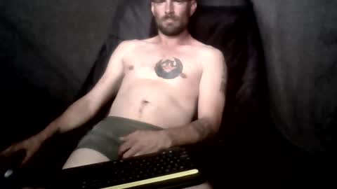 Snapshot of redheadlover828 chatting on October 24, 1:01 pm Kevin online show from October 24, 1:01 pm