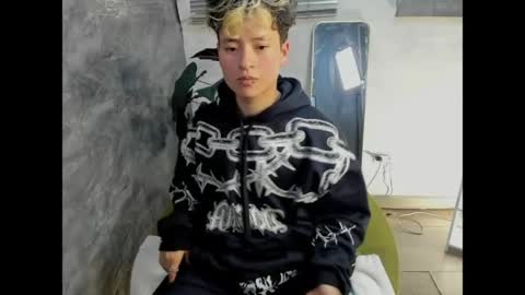 redhood_1_ online show from April 1, 3:40 am