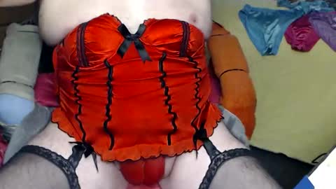 Red Satin Coat online show from October 25, 7:03 pm