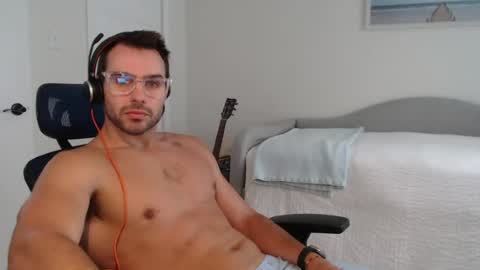 redstar461163 online show from August 3, 1:50 pm