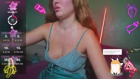 reggieMeow online show from December 21, 3:35 am