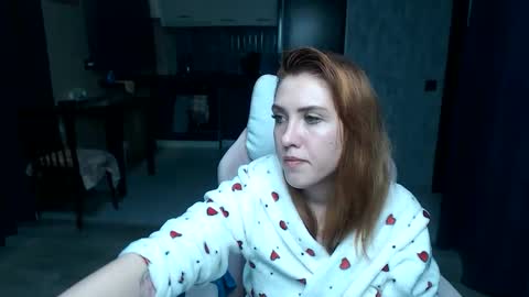 Snapshot of reginasmilee chatting on October 21, 3:55 am Regina online show from October 21, 3:55 am