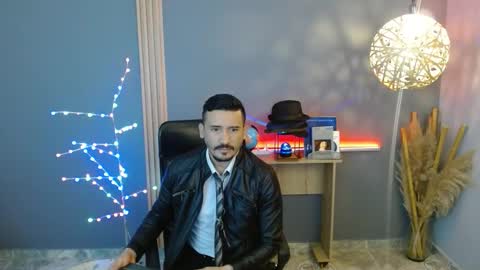   REIKO  online show from February 4, 2:54 pm