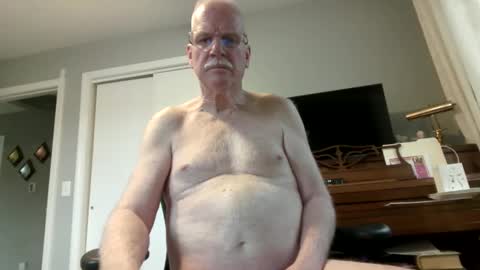 remmer2_99 online show from January 10, 7:52 pm