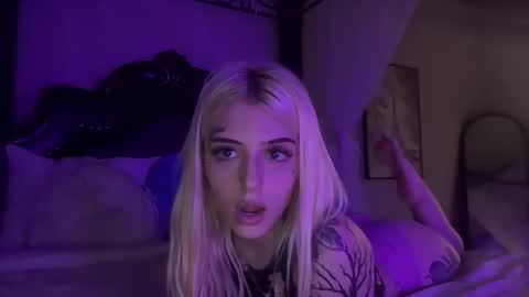 remmy online show from April 12, 3:21 am