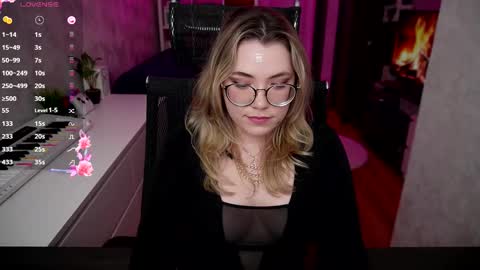 Snapshot of remywild chatting on March 5, 10:43 pm RemyWild online show from March 5, 10:43 pm