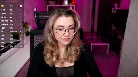 Snapshot of remywild chatting on September 27, 7:33 pm RemyWild online show from September 27, 7:33 pm