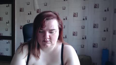 renataoia online show from March 30, 12:27 pm