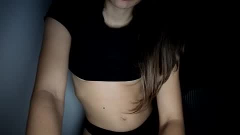 renee_loah online show from November 21, 10:30 pm