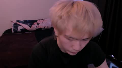 rennuts online show from March 14, 6:50 am