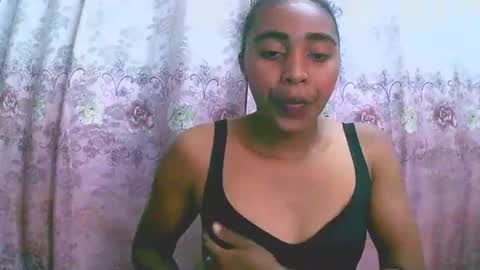 Snapshot of rephaleta chatting on September 23, 10:53 am Rephaleta online show from September 23, 10:53 am