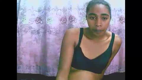 Snapshot of rephaleta chatting on February 7, 10:40 am Rephaleta online show from February 7, 10:40 am
