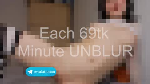 Ewiwi online show from October 25, 6:08 pm