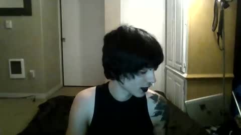 revy__ online show from November 4, 6:04 am