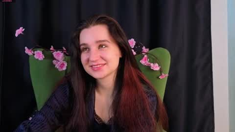 reynaedge online show from June 9, 7:19 am
