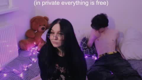 reyreyclub online show from December 29, 4:48 am