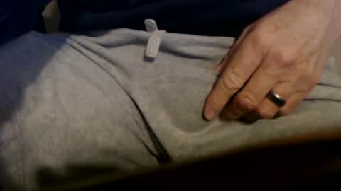 Snapshot of rh1429 chatting on February 22, 12:29 pm Trae online show from February 22, 12:29 pm