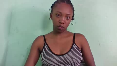 rhesa404090 online show from April 8, 12:30 pm