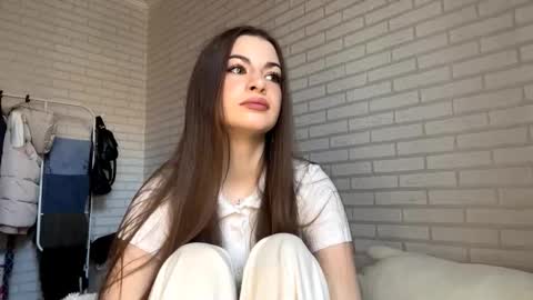 Snapshot of rhiannonmuccigrosso chatting on October 19, 10:20 am Anna online show from October 19, 10:20 am