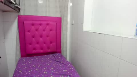 riaha_18_ online show from July 15, 3:17 pm