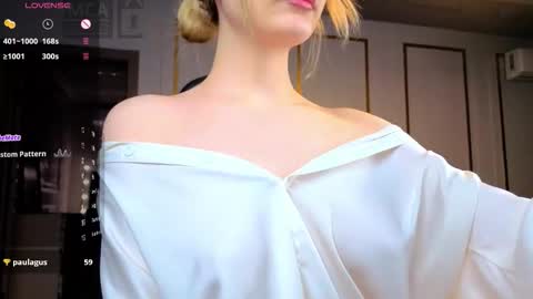 Ria Woods online show from March 15, 3:59 pm