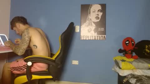 ricardo_big_cock online show from April 1, 10:49 am