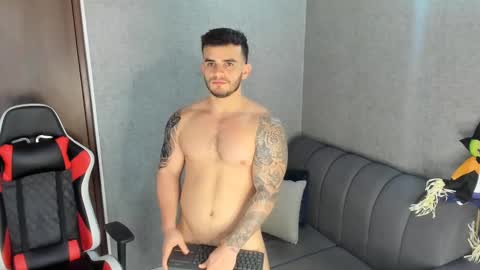 ricardogonzalez666 online show from February 24, 4:26 pm