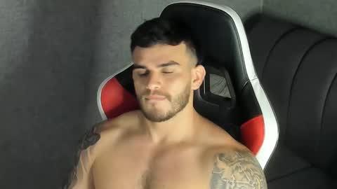 ricardogonzalez666 online show from March 11, 12:54 am