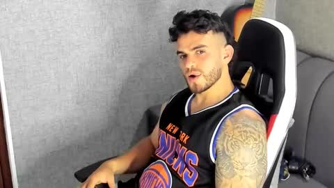 ricardogonzalez666 online show from October 11, 7:39 pm