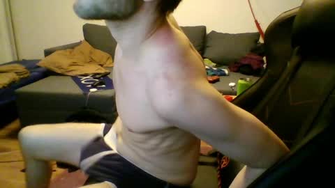 ricciardio online show from June 7, 8:47 pm