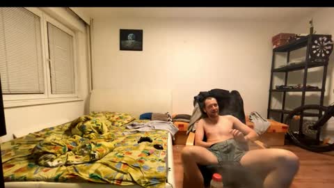 ricciardio online show from October 6, 10:05 pm