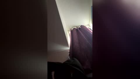 richitherichest online show from May 7, 8:43 am