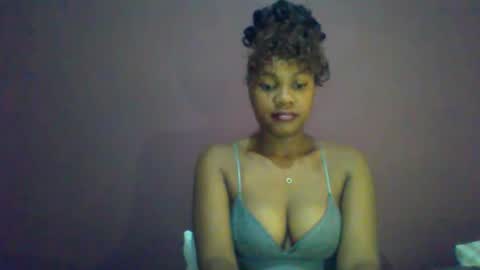 ricie001 online show from June 4, 7:36 am