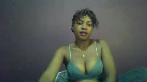 ricie001 online show from April 30, 7:35 am