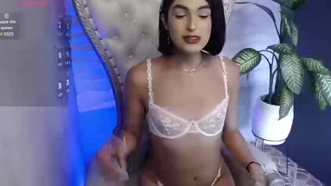 rihanna online show from January 8, 5:52 pm